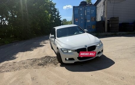 BMW 3 серия, 2017 год, 1 960 000 рублей, 11 фотография