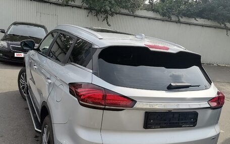 Geely Atlas, 2022 год, 2 370 000 рублей, 5 фотография