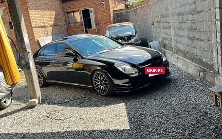 Mercedes-Benz CLS, 2005 год, 1 050 000 рублей, 3 фотография