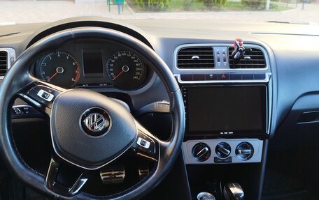 Volkswagen Polo VI (EU Market), 2016 год, 1 150 000 рублей, 14 фотография