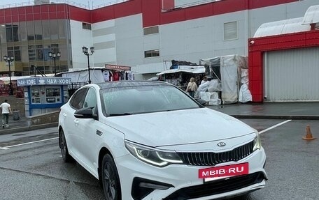 KIA Optima IV, 2019 год, 1 050 000 рублей, 2 фотография