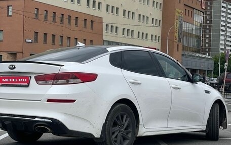 KIA Optima IV, 2019 год, 1 050 000 рублей, 8 фотография