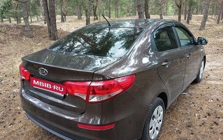 KIA Rio III рестайлинг, 2016 год, 900 000 рублей, 2 фотография