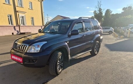 Toyota Land Cruiser Prado 120 рестайлинг, 2004 год, 1 620 000 рублей, 12 фотография