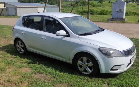 KIA cee'd I рестайлинг, 2010 год, 500 000 рублей, 4 фотография