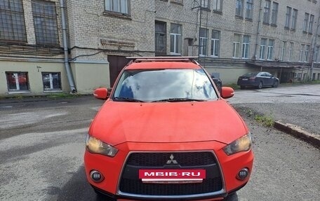 Mitsubishi Outlander III рестайлинг 3, 2011 год, 1 200 000 рублей, 3 фотография