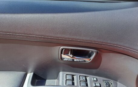Mitsubishi Outlander III рестайлинг 3, 2011 год, 1 200 000 рублей, 17 фотография