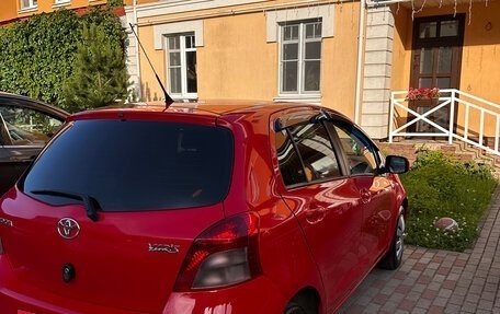 Toyota Yaris III рестайлинг, 2008 год, 580 000 рублей, 4 фотография