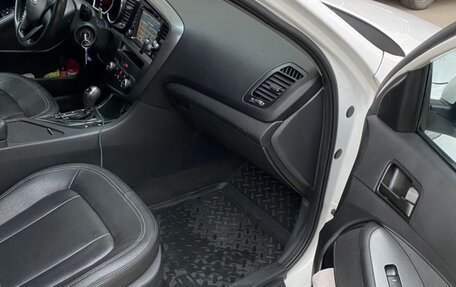 KIA K5 I рестайлинг, 2012 год, 1 100 000 рублей, 7 фотография