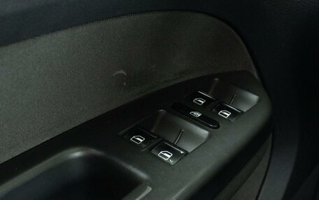 Volkswagen Touran III, 2010 год, 960 000 рублей, 20 фотография