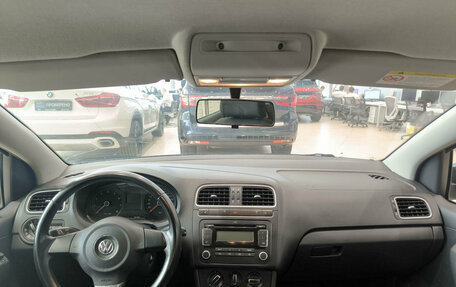 Volkswagen Polo VI (EU Market), 2012 год, 740 000 рублей, 17 фотография