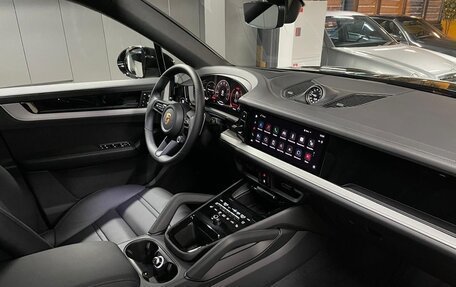Porsche Cayenne III, 2023 год, 18 000 000 рублей, 3 фотография