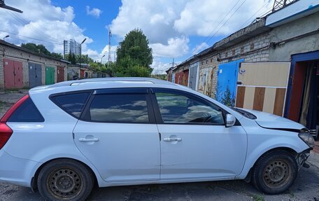 KIA cee'd I рестайлинг, 2011 год, 520 000 рублей, 2 фотография