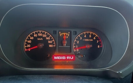 Nissan Cube II, 2004 год, 470 000 рублей, 11 фотография