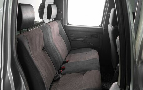 Nissan NP300, 2010 год, 1 049 000 рублей, 7 фотография