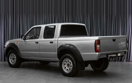 Nissan NP300, 2010 год, 1 049 000 рублей, 2 фотография