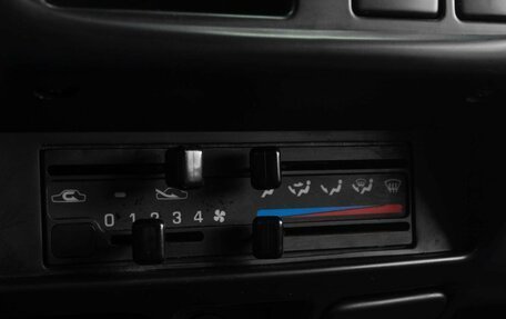 Nissan NP300, 2010 год, 1 049 000 рублей, 12 фотография