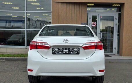 Toyota Corolla, 2013 год, 1 050 000 рублей, 5 фотография