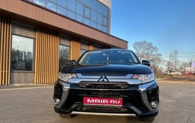 Mitsubishi Outlander III рестайлинг 3, 2018 год, 2 300 000 рублей, 1 фотография