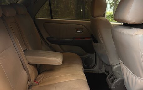 Lexus RX IV рестайлинг, 2001 год, 990 000 рублей, 14 фотография