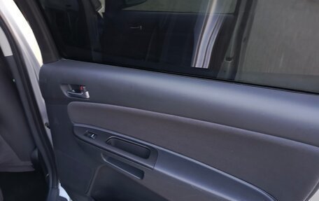 Toyota Wish II, 2003 год, 620 000 рублей, 11 фотография