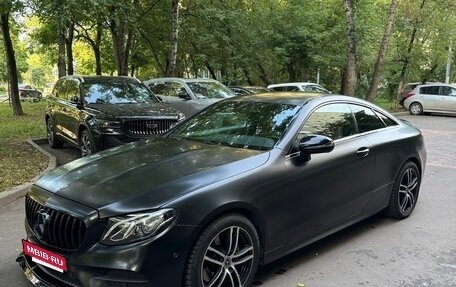 Mercedes-Benz E-Класс, 2017 год, 3 990 000 рублей, 2 фотография