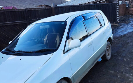 Toyota Ipsum II, 1998 год, 500 000 рублей, 2 фотография