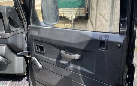 Land Rover Defender I, 2006 год, 1 100 000 рублей, 11 фотография