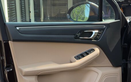 Porsche Macan I рестайлинг, 2021 год, 6 850 000 рублей, 5 фотография