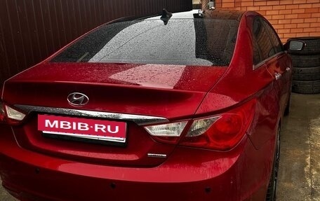 Hyundai Sonata VI, 2010 год, 1 150 000 рублей, 3 фотография