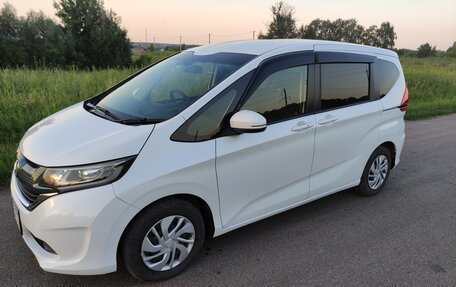Honda Freed II, 2019 год, 1 950 000 рублей, 2 фотография