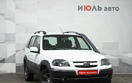 Chevrolet Niva I рестайлинг, 2017 год, 660 000 рублей, 3 фотография