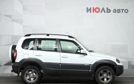 Chevrolet Niva I рестайлинг, 2017 год, 660 000 рублей, 9 фотография