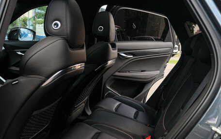 Geely Tugella FY11, 2023 год, 2 880 000 рублей, 10 фотография