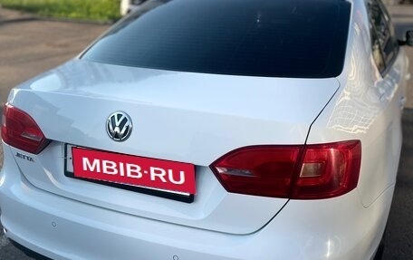 Volkswagen Jetta VI, 2012 год, 850 000 рублей, 5 фотография