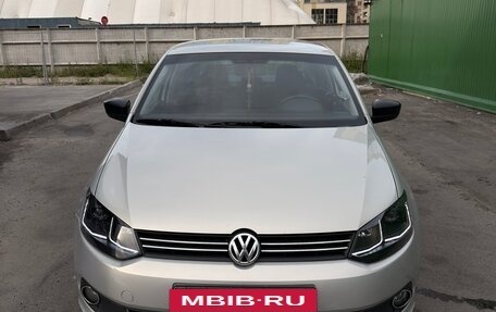 Volkswagen Polo VI (EU Market), 2014 год, 970 000 рублей, 3 фотография