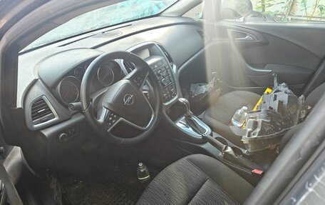 Opel Astra J, 2013 год, 400 000 рублей, 2 фотография