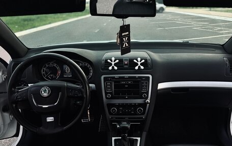 Skoda Octavia RS, 2009 год, 1 100 000 рублей, 8 фотография