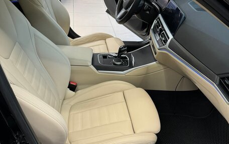 BMW 3 серия, 2019 год, 3 900 000 рублей, 11 фотография