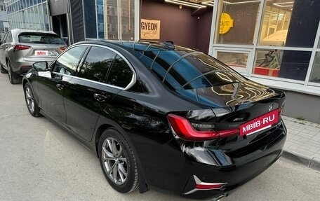 BMW 3 серия, 2019 год, 3 900 000 рублей, 27 фотография