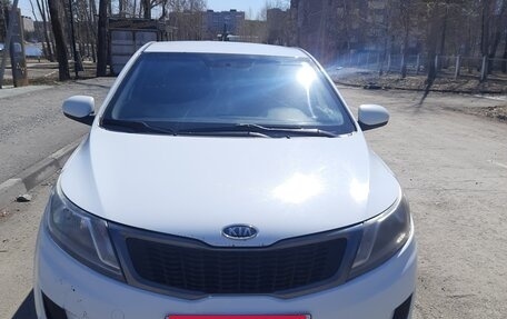 KIA Rio III рестайлинг, 2012 год, 550 000 рублей, 3 фотография