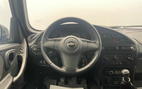 Chevrolet Niva I рестайлинг, 2017 год, 599 000 рублей, 11 фотография