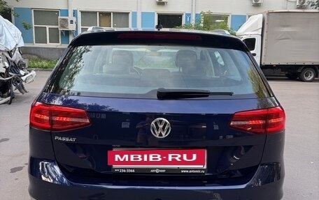 Volkswagen Passat B8 рестайлинг, 2018 год, 2 190 000 рублей, 2 фотография