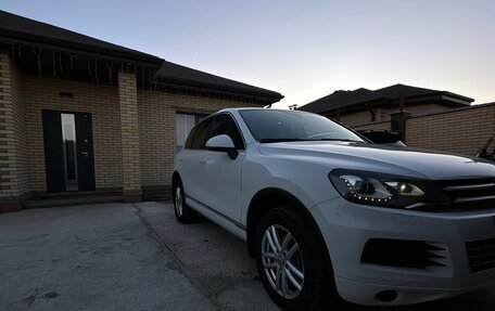 Volkswagen Touareg III, 2012 год, 1 900 000 рублей, 2 фотография