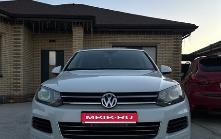 Volkswagen Touareg III, 2012 год, 1 900 000 рублей, 3 фотография