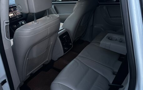 Volkswagen Touareg III, 2012 год, 1 900 000 рублей, 12 фотография