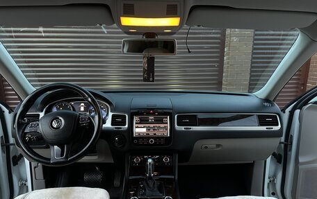Volkswagen Touareg III, 2012 год, 1 900 000 рублей, 9 фотография