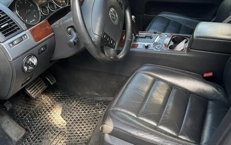 Volkswagen Touareg III, 2004 год, 700 000 рублей, 6 фотография