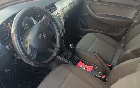 Skoda Rapid I, 2016 год, 900 000 рублей, 6 фотография