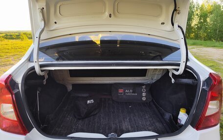 Renault Logan I, 2013 год, 450 000 рублей, 3 фотография